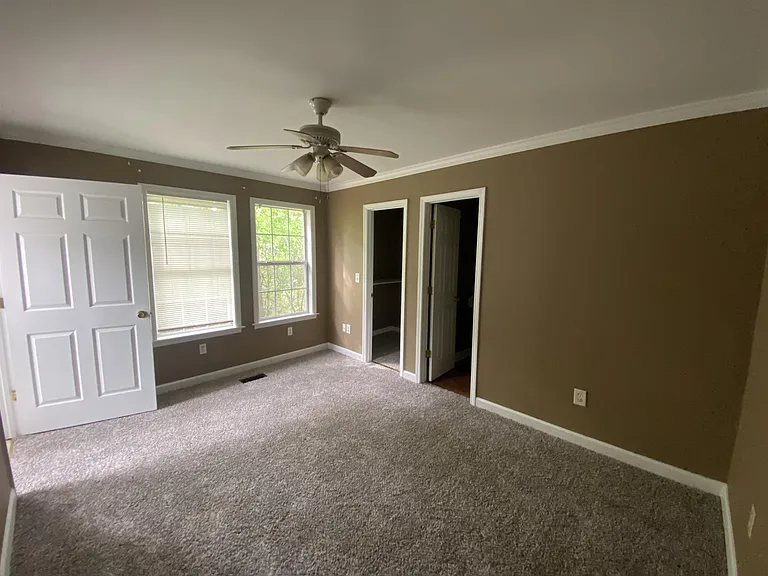 328 Rogers Ave — Photo 11