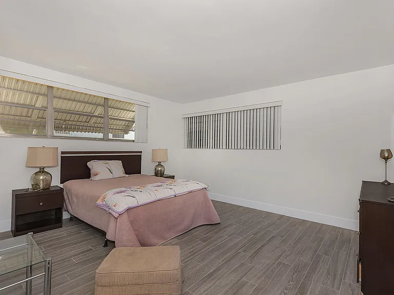 1333 E Hallandale Beach Blvd #101 — Photo 15