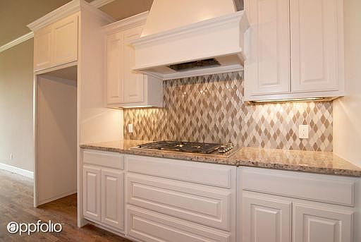 4th image of 1009 NW 186th St