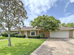 8050 Rice Ln, Fannett, TX 77705