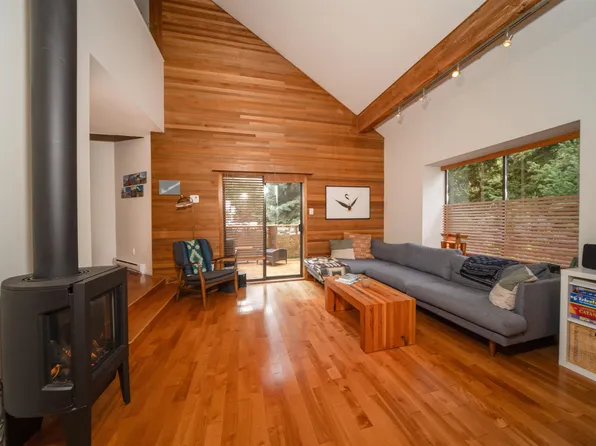 8133 Cedar Springs Rd, Whistler, BC V8E 0G2