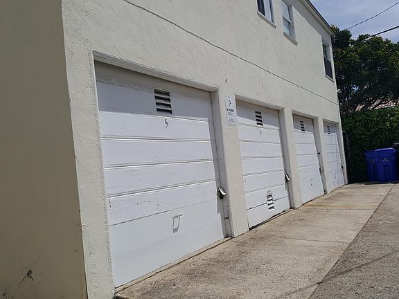5th image of 3716 Ingraham St
