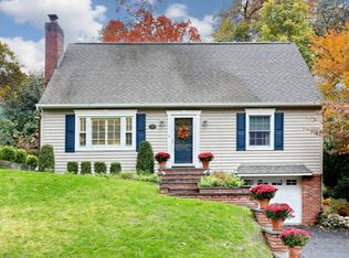 152 Sicomac Ave, Midland Park, NJ 07432