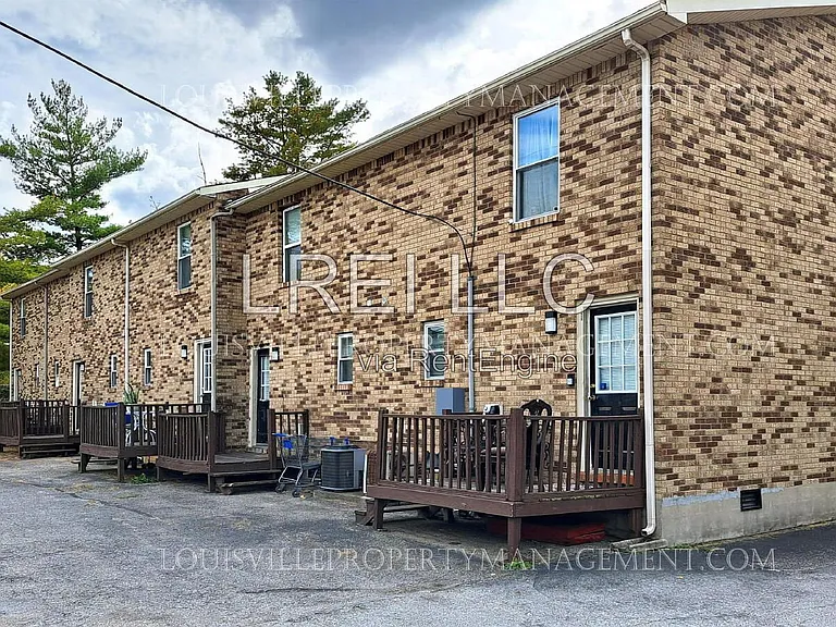 3413 Clingstone Way — Photo 2