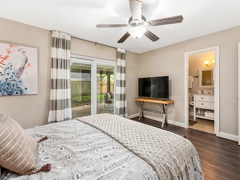 1043 Grand Junction Dr — Photo 38