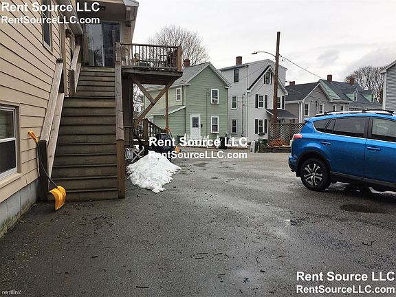 18 Lyons St. Watertown Shared Unit Photo 4