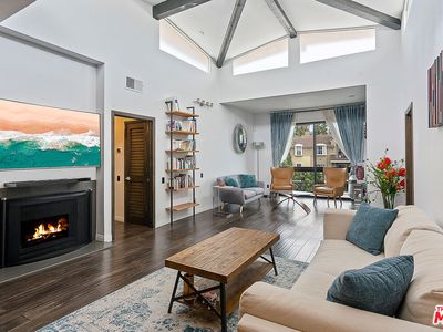 2175 S Beverly Glen Blvd APT 403, Los Angeles, CA, 90025