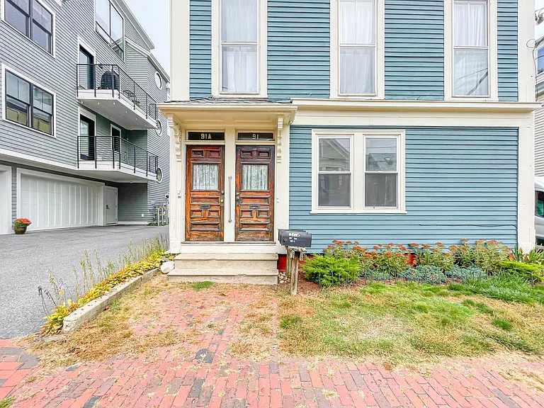 91 Saint Lawrence St #1 — Photo 43