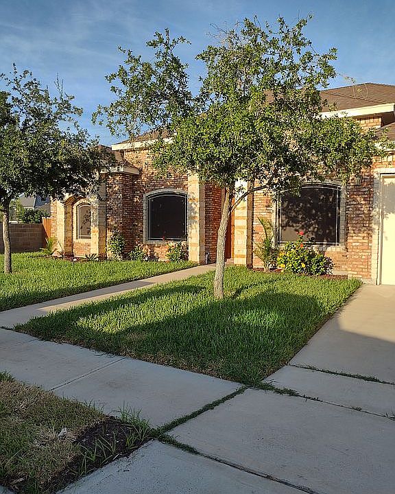 1st image of 2606 Maria Luiza Dr
