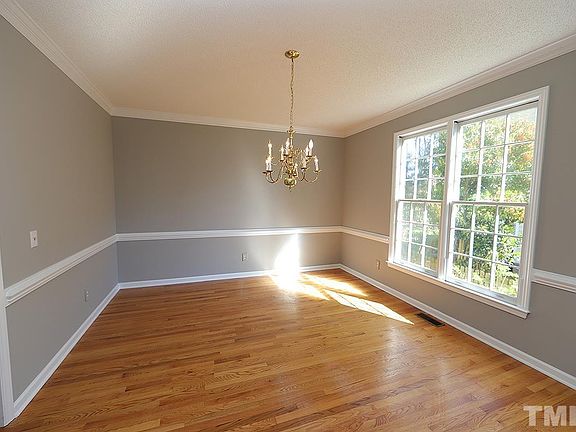 5th image of 104 Crane Meadow Pl