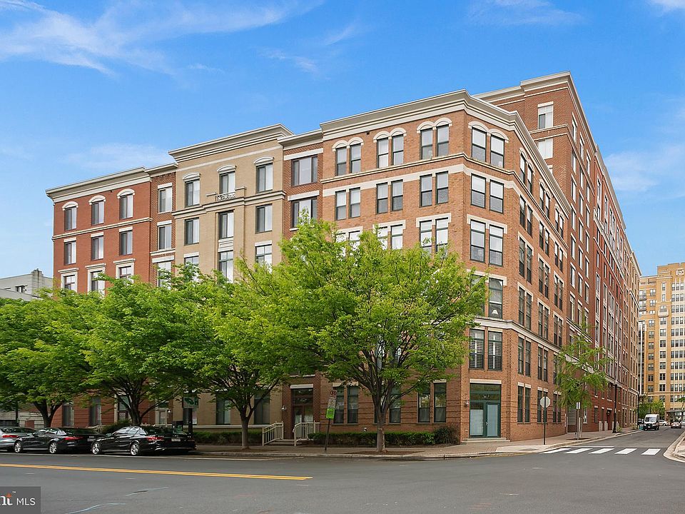 1st image of 1201 N Garfield St APT 114