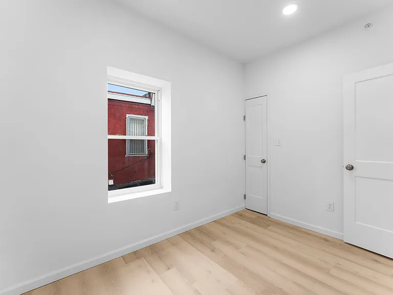 2600 S 7th St #2F — Photo 11