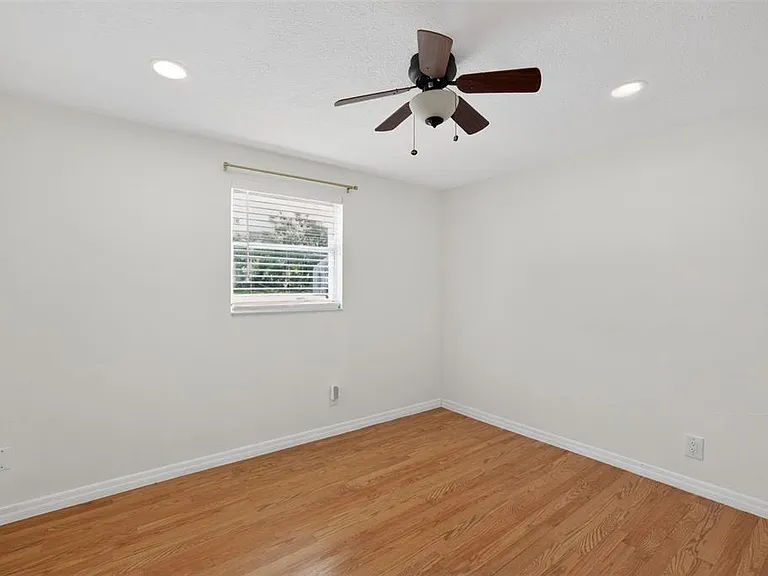 3240 Apfel Rd — Photo 36