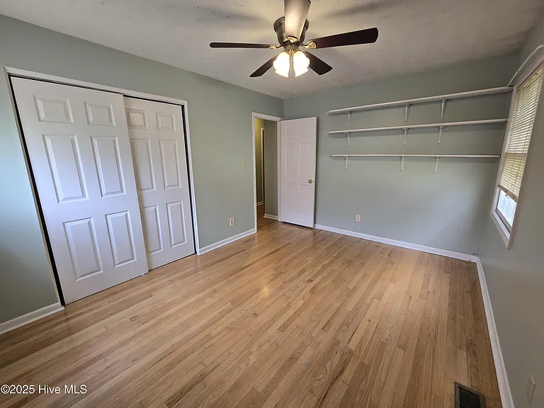 818 Williams St — Photo 23