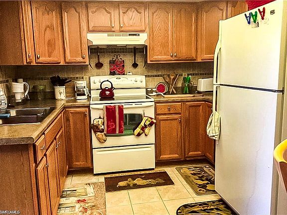 5th image of 343 Joel Blvd APT 112