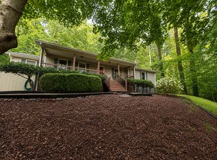 5059 Peach Mountain Cir, Gainesville, GA 30507