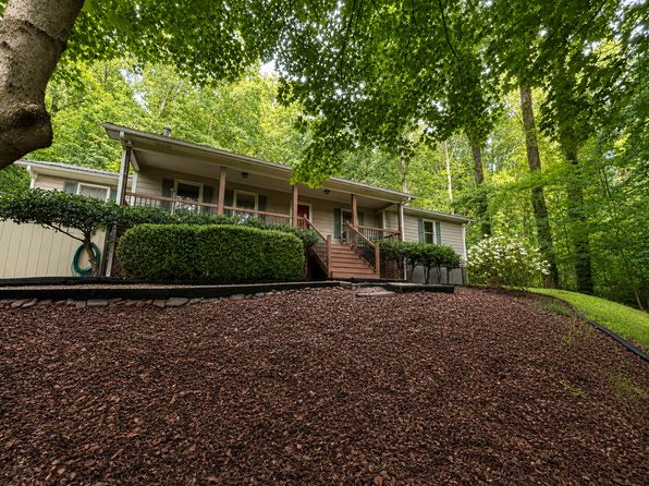 5059 Peach Mountain Cir