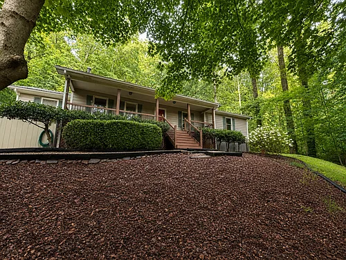 5059 Peach Mountain Cir Photo 1