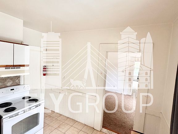 3rd image of 34 Hayes St #A