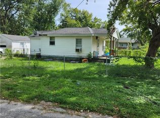 1532 N Taylor Ave, Decatur, IL 62526