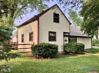 608 W 4th St, Genoa, OH 43430