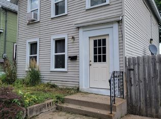 18 Bluff St, Dubuque, IA 52001