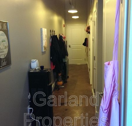 5th image of 425 Campbell Ave SW APT 103