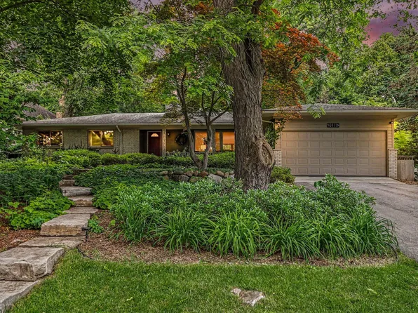2411 Londonderry Rd, Ann Arbor, MI 48104