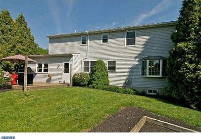 3rd image of 713 Shadywood Dr