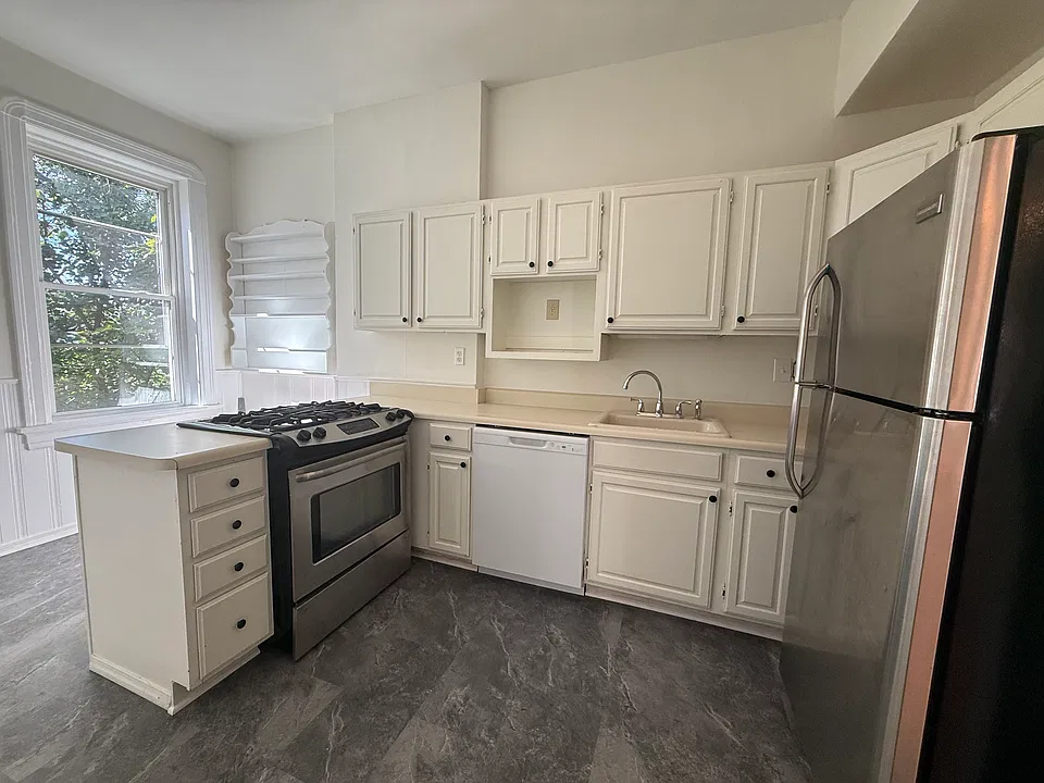 3726 Connecticut St #2F