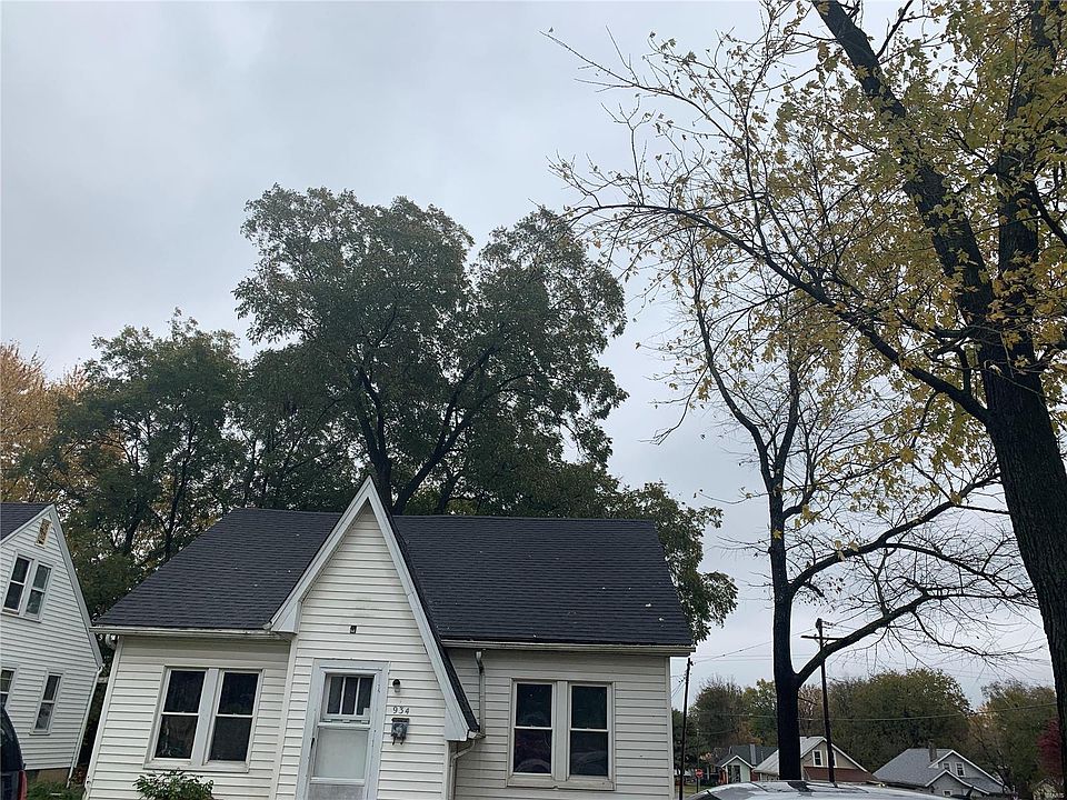 1st image of 934 S Benton St