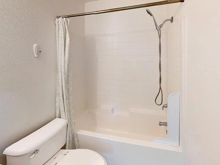1408 E Orange St #3 — Photo 17