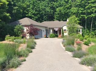 580 W Broadway, Suttons Bay, MI 49682