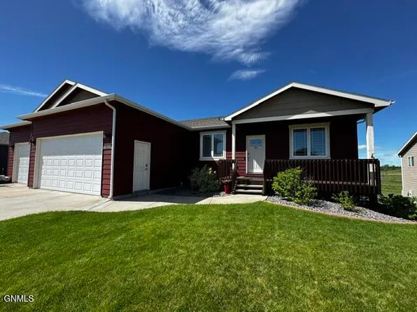 2833 Bullinger Dr, Dickinson, ND 58601