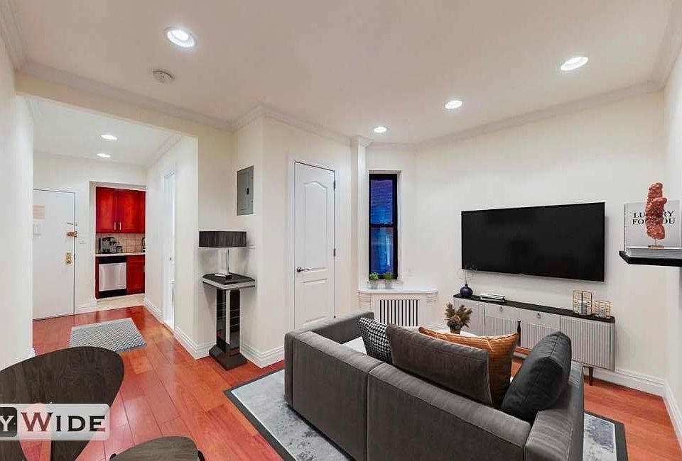 1st image of 348 E 65th St #5A