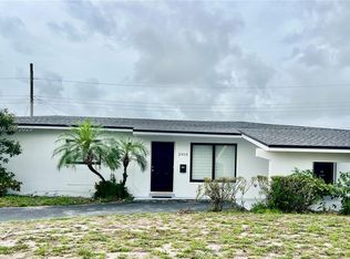 2910 NW 185th St, Miami Gardens, FL 33056