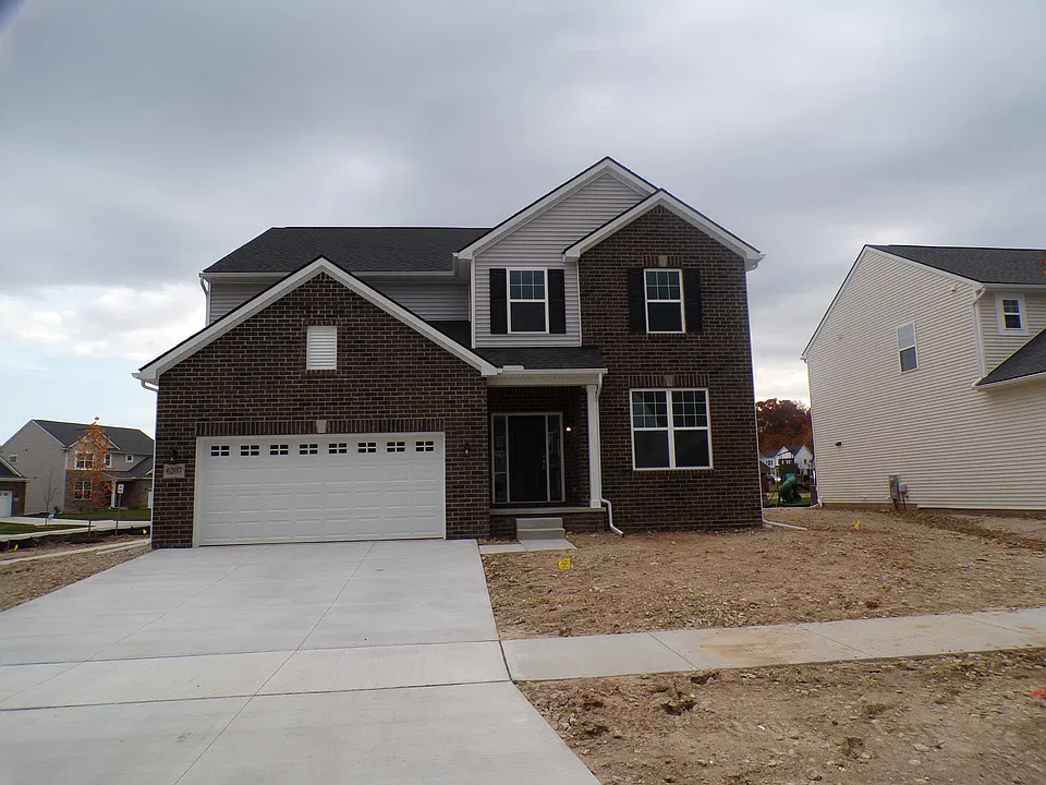 6207 N Trailwoods Dr
