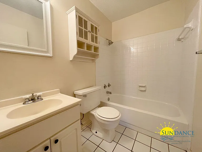 816 Lark St #8 — Photo 9