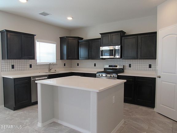 4th image of 1640 Tony Harper St