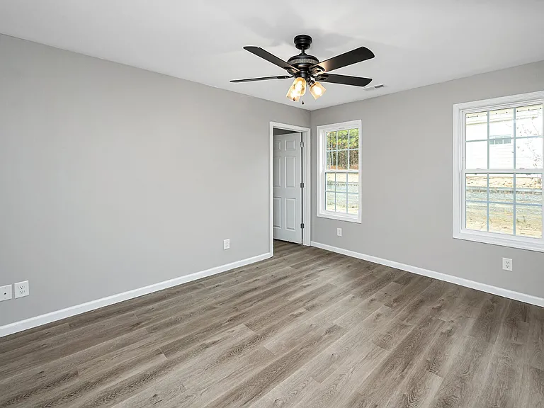 85 Smith Glen Dr — Photo 37