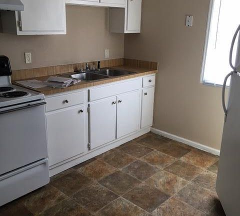 2nd image of 4030 Bonfield Pl