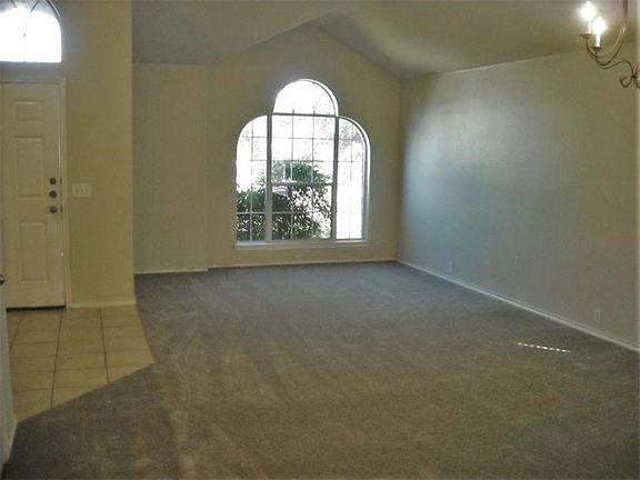 3rd image of 2901 Golden Creek Cv