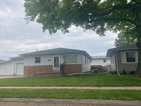 2nd image of 1637 Mayfair Ave