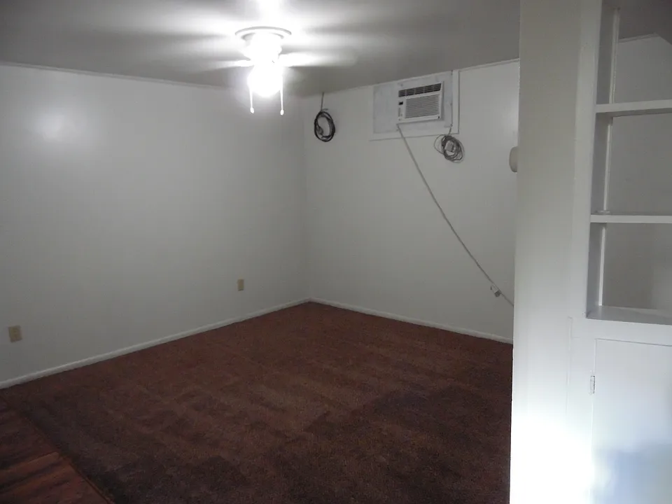 1137 W Gem Ave #3