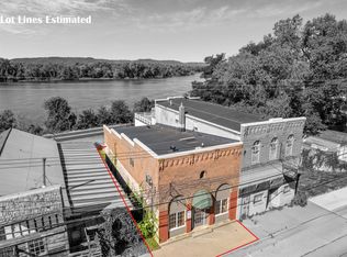 121 S Main St, Fountain City, WI 54629