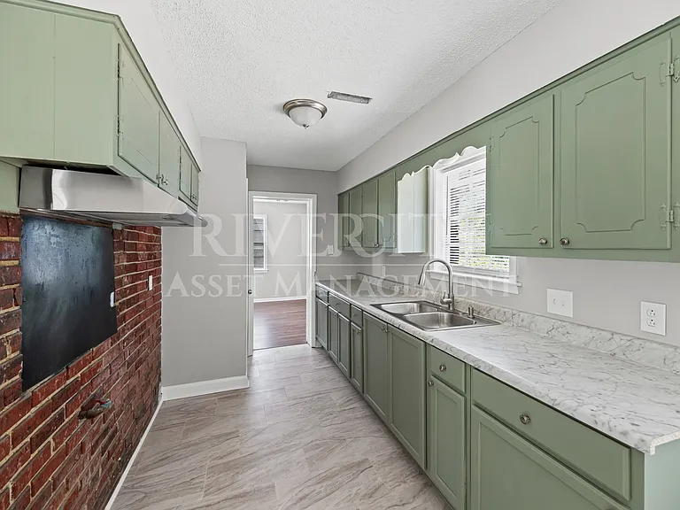 3108 Wickham Dr — Photo 6