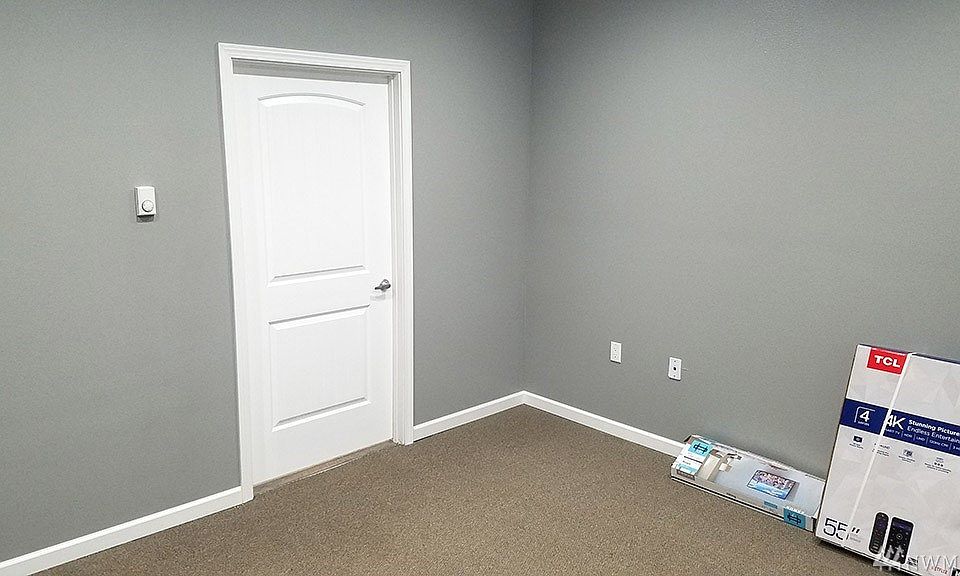 2nd image of 4002 Pacific Ave