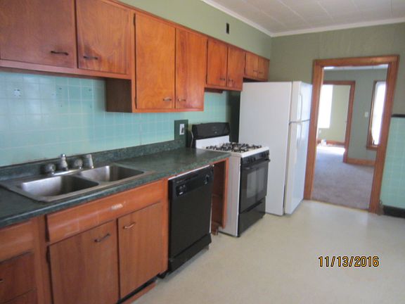 4th image of 368 Barber Dr
