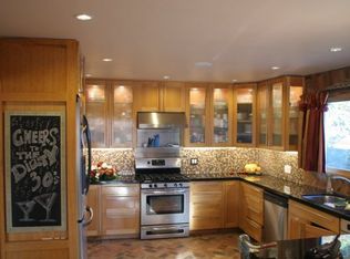 240 Highland Ave, San Carlos, CA 94070