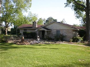 162 Sycamore Ln, Livingston, TX 77351